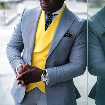 2023 Новые Серые Мужские костюмы Slim fit с Желтым Жилетом, Свадебный Смокинг из 3 предметов для Африканского Мужского Модного Костюма, Куртка, Брюки